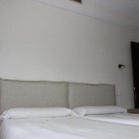 Apartamentos De Astroturismo La Canada Torrejón el Rubio Extérieur photo