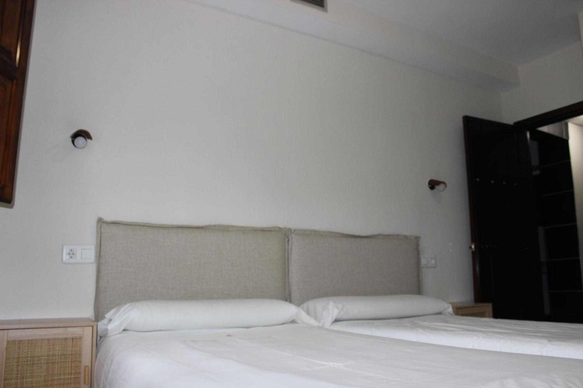 Apartamentos De Astroturismo La Canada Torrejón el Rubio Extérieur photo