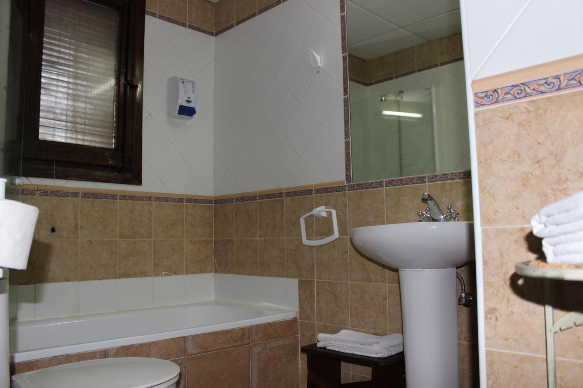 Apartamentos De Astroturismo La Canada Torrejón el Rubio Extérieur photo