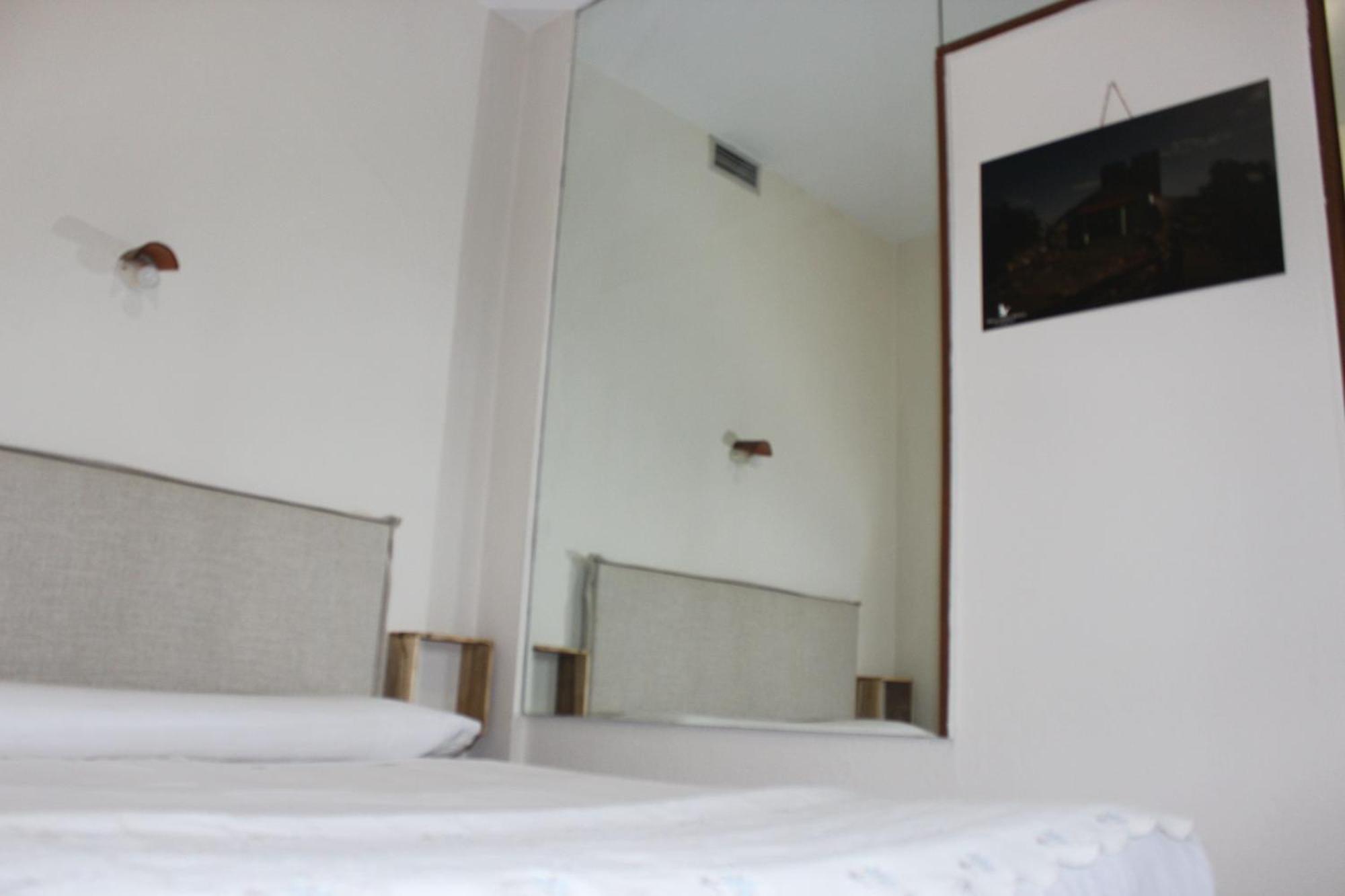 Apartamentos De Astroturismo La Canada Torrejón el Rubio Extérieur photo
