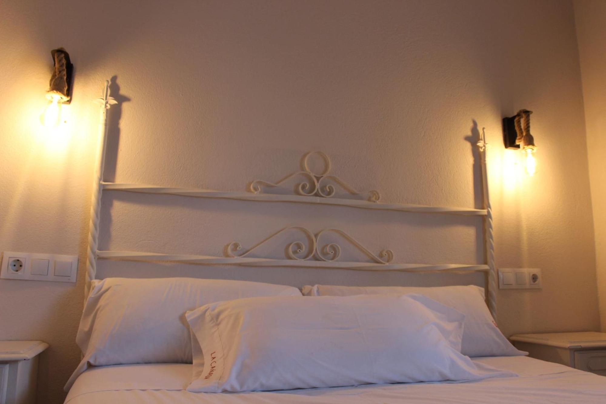 Apartamentos De Astroturismo La Canada Torrejón el Rubio Extérieur photo