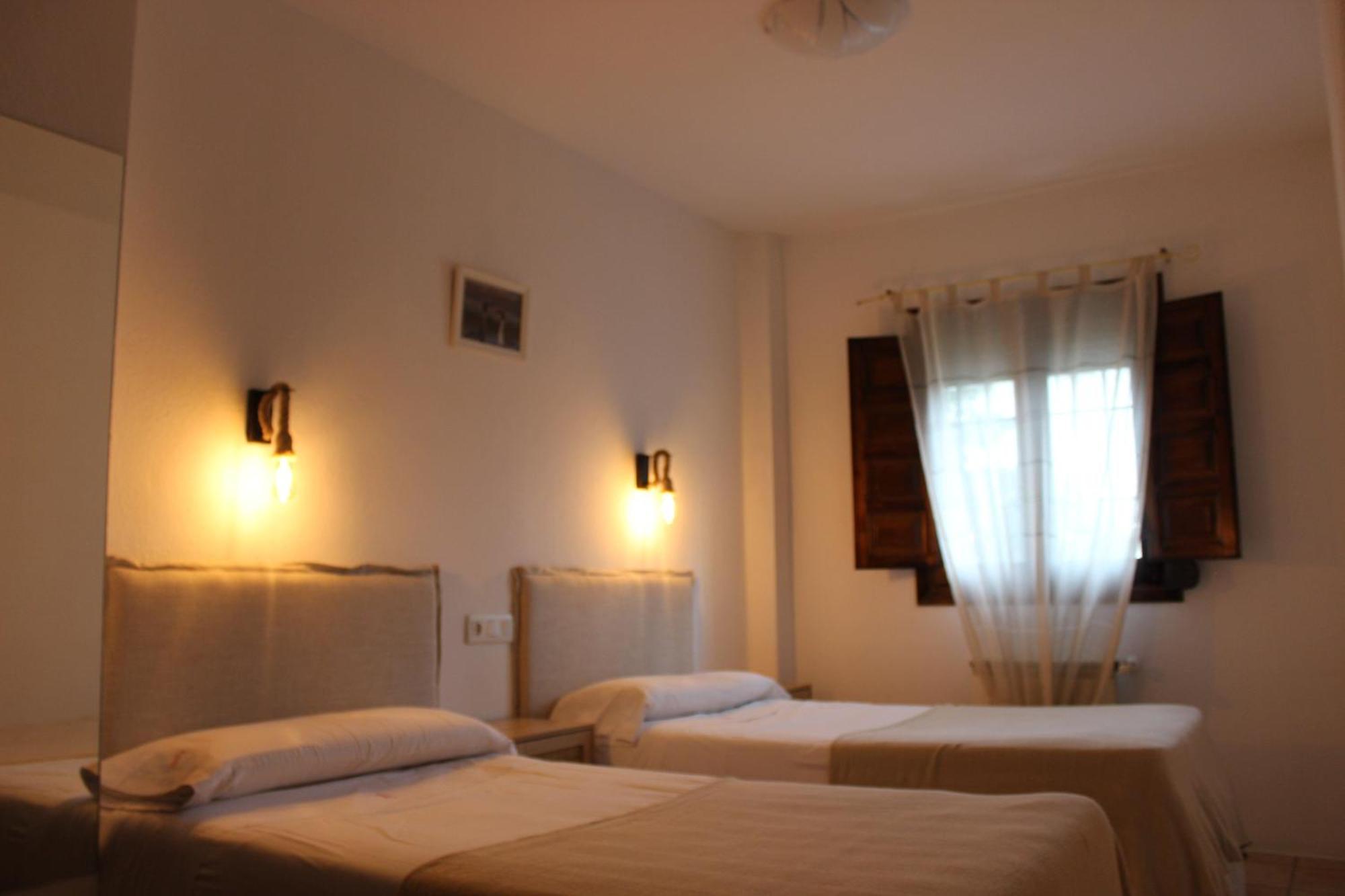 Apartamentos De Astroturismo La Canada Torrejón el Rubio Extérieur photo