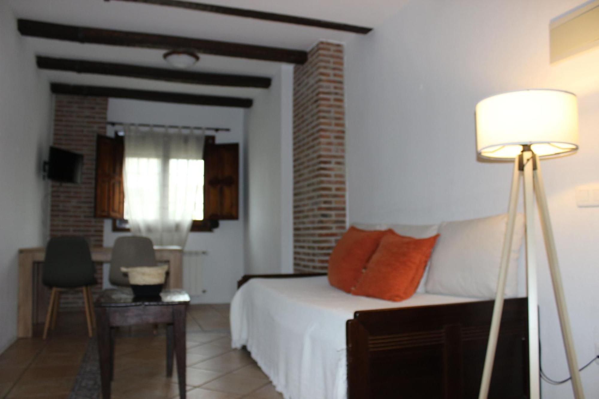 Apartamentos De Astroturismo La Canada Torrejón el Rubio Extérieur photo